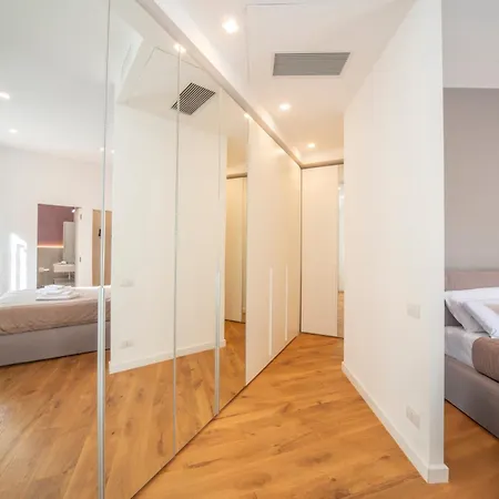 Colosseo A 900 M - Circo Massimo - Aventino Licinia Luxury Apartment