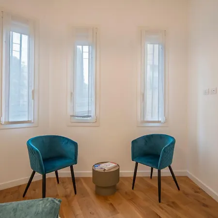 Apartment Colosseo A 900 M - Circo Massimo - Aventino Licinia Luxury *