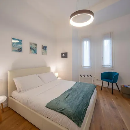 Colosseo - Circo Massimo - Aventino Licinia Luxury Apartment Lägenhet Rom