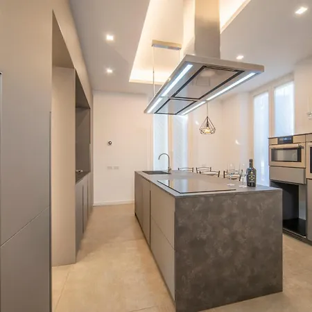 Colosseo - Circo Massimo - Aventino Licinia Luxury Apartment * Rom