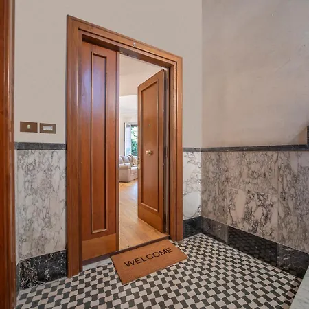 Apartment Colosseo A 900 M - Circo Massimo - Aventino Licinia Luxury