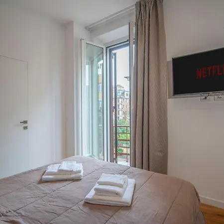 Apartment Colosseo A 900 M - Circo Massimo - Aventino Licinia Luxury Rome